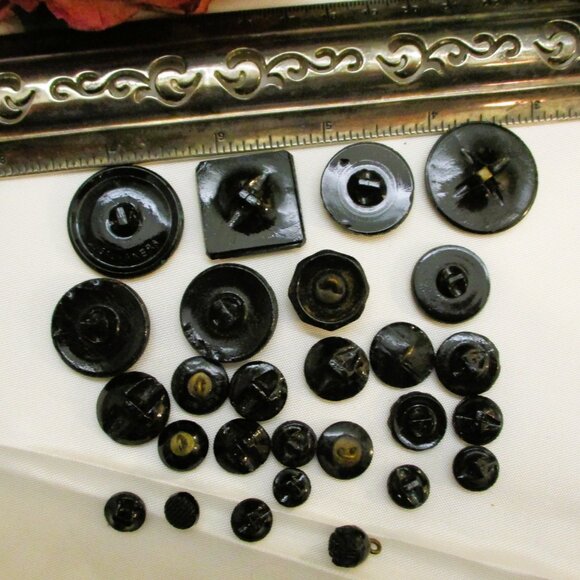 Antique FRENCH JET Black Glass Buttons: VICTORIAN Edwardian Sewing Craft - Picture 9 of 11